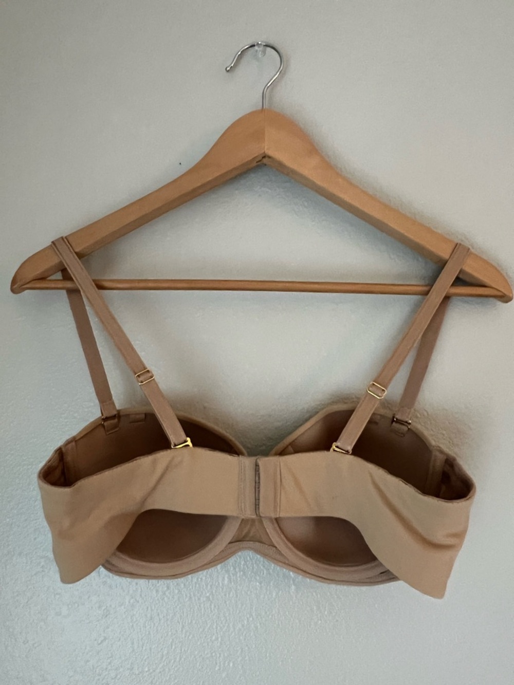 Soma Embraceable Strapless Bra, nude color, 36B - Picture 7 of 10